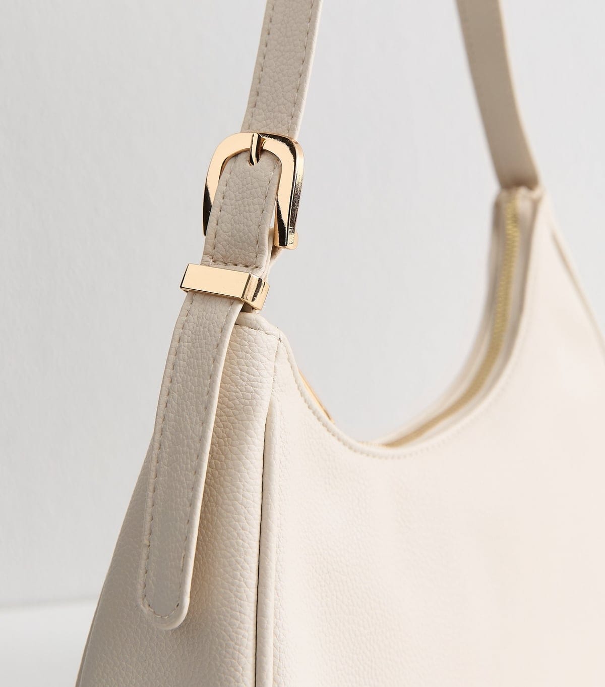 New Look Cream Faux Leather Oversized Buckle Scooped Shoulder Bag New Look - 3