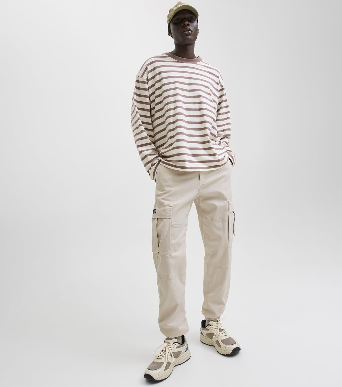 jack & jones Men's Cream Cuffed Cargo Trousers Jack & Jones New Look