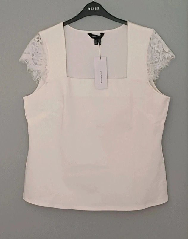 Karen Millen Karen Millen Ivory Lace Shoulder Top - size 20 - 1