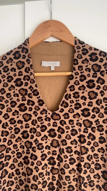 Hobbs Hobbs leopard print top