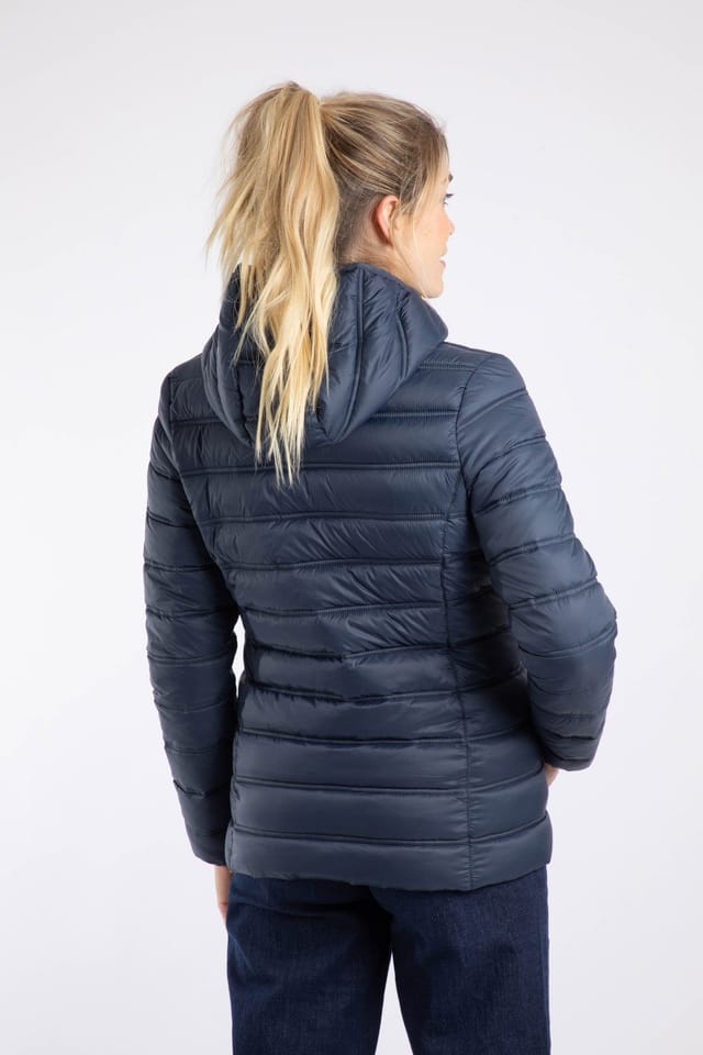 Weird Fish Weird Fish Women's Eshka Lightweight Padded Jacket in Dark Navy - 3