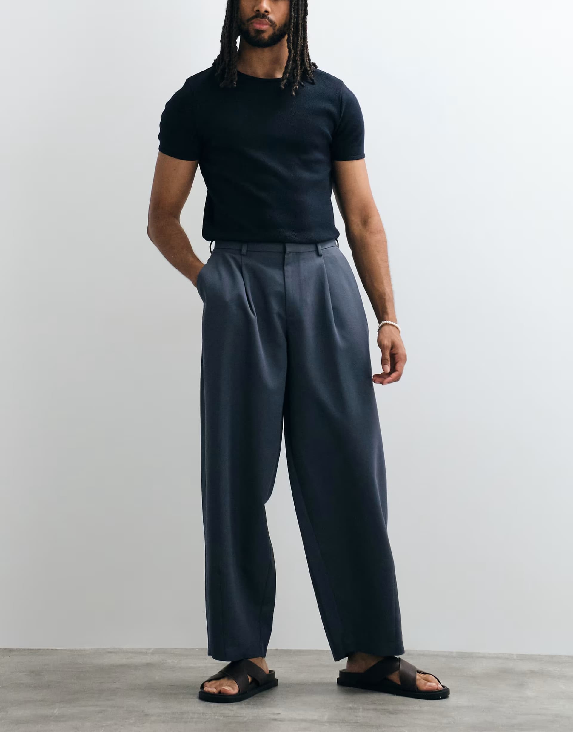 ASOS ASOS DESIGN smart  pleated wide barrel leg trousers in blue