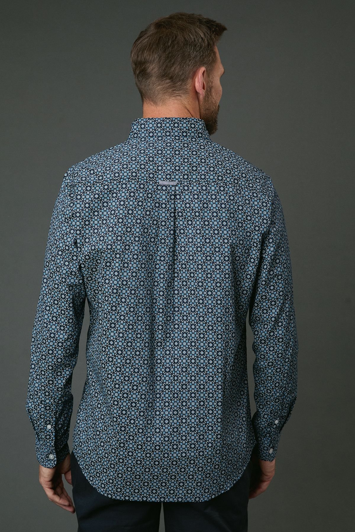 Maine Maine Men's Blue Tile Printed Long Sleeve Shirt - 3