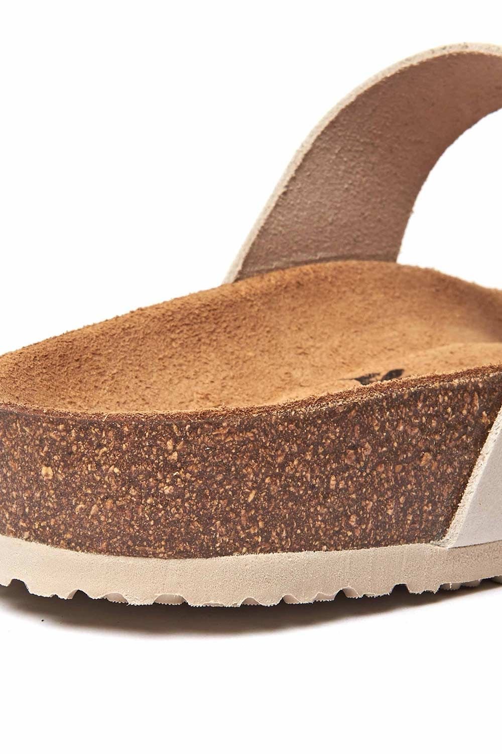 Moshulu Moshulu Women's 'Wilma Waxy' Toe-Post Cork Footbed Sandals in Light Sand - 4
