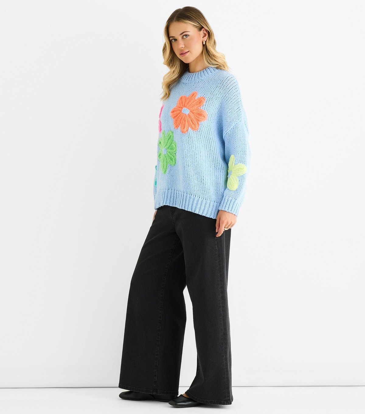 Gini London Women's Blue Contrast Floral Applique Jumper Gini London New Look - 3