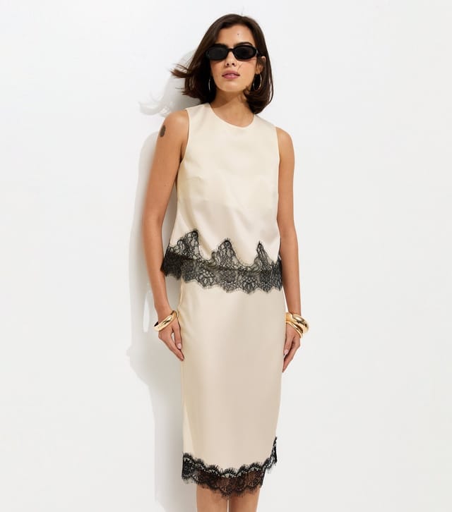 New Look Women's Cream Satin Lace Scalloped Hem Top New Look - 3
