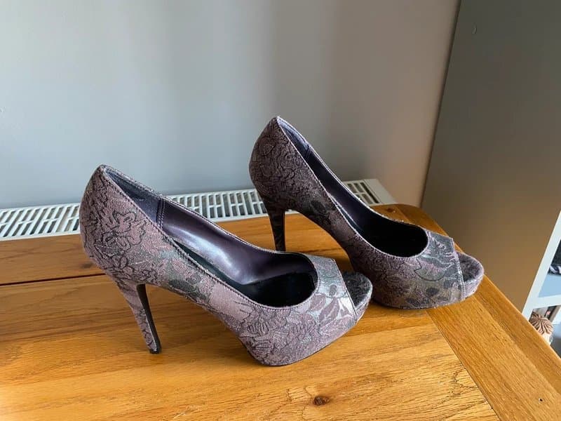 New Look New Look Mauve / Purple Floral Metallic Platform Peep Toe Heels size 6