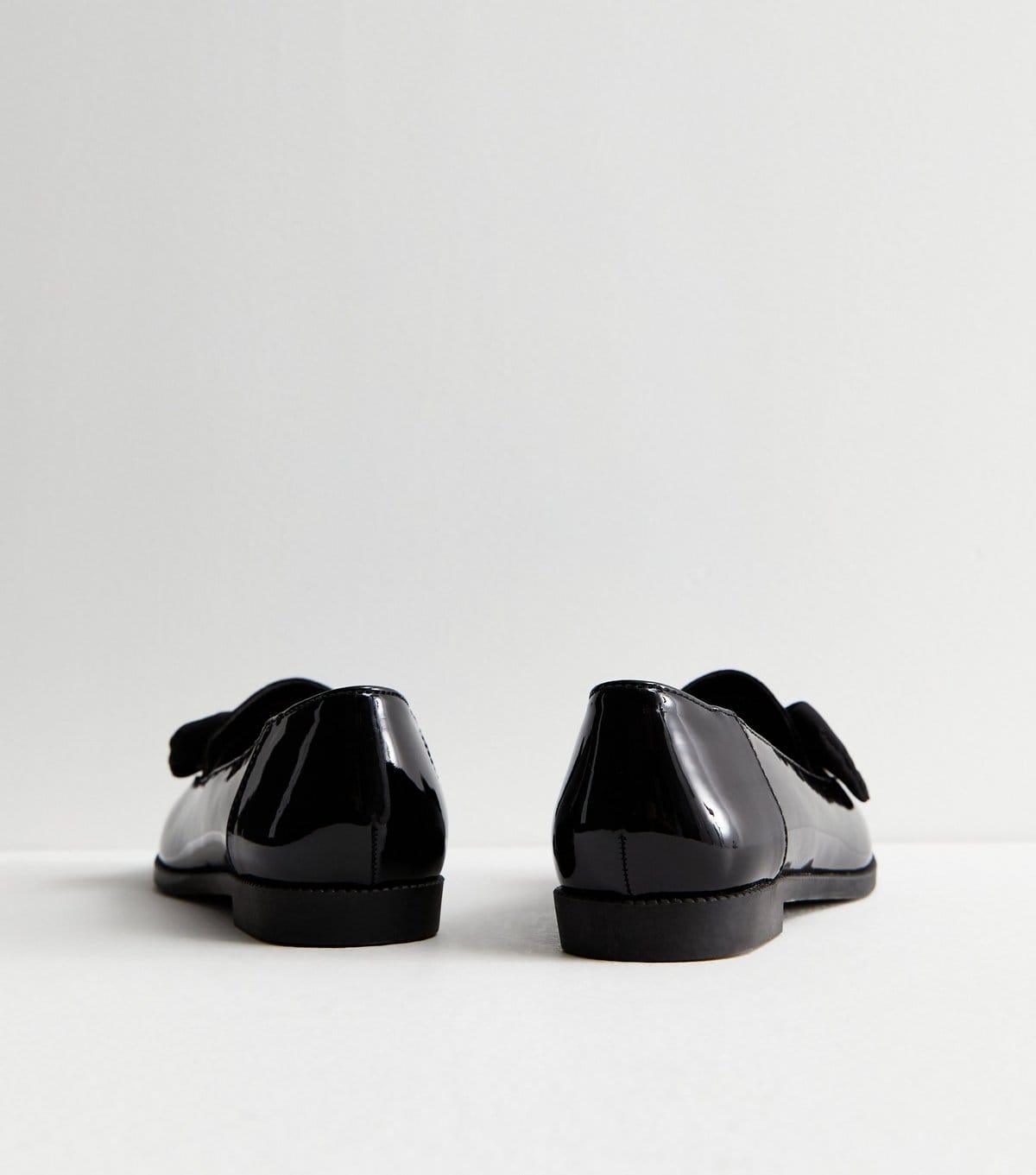 New Look Women's Black Patent Suedette Bow Loafers New Look - 4
