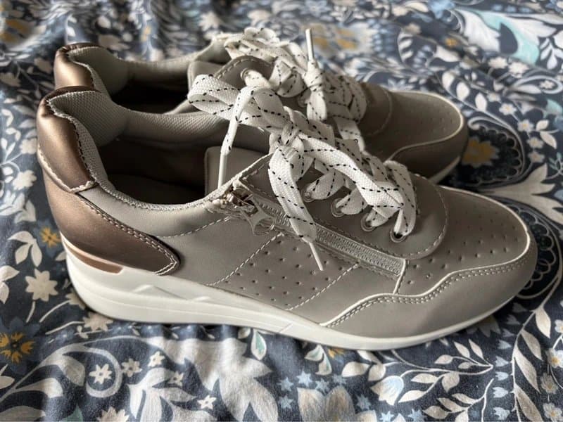 ASOS Sneakers/trainers - Cole & Harrison