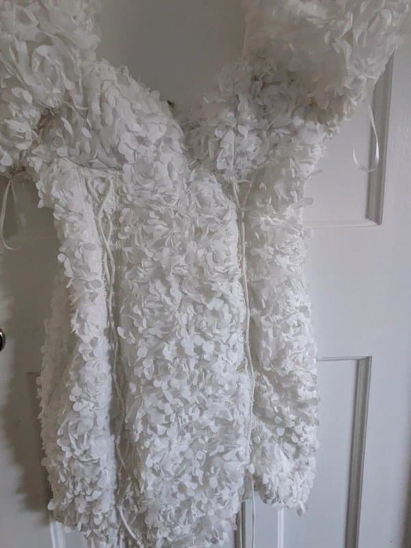 ASOS ASOS Luxe 3D White Floral Mini Dress With Puff Sleeves Size 14