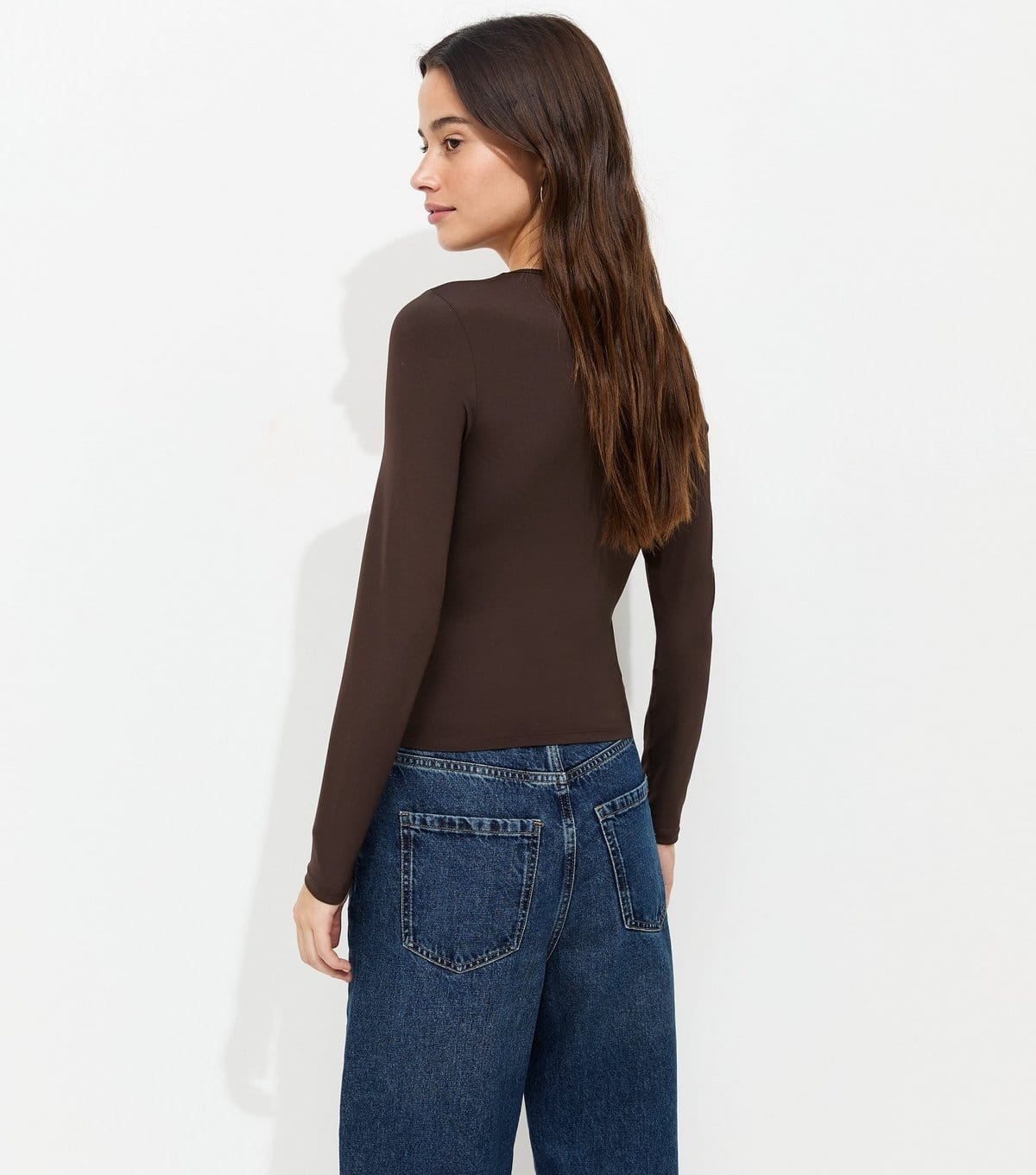 New Look Women's Dark Brown Slinky Jersey Long Sleeve Crew Neck Top New Look - 4