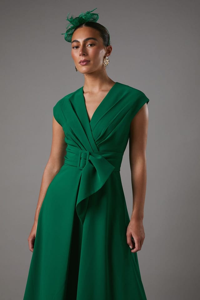 Coast Coast Women's Belted Crepe Dress in Emerald - 2