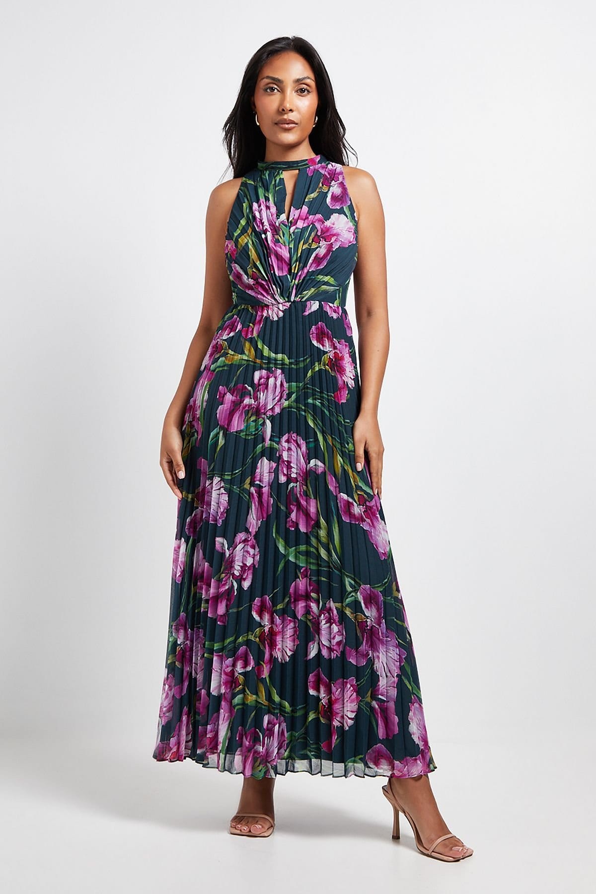 Wallis Green Floral Print Pleated Maxi Dress for Petite Frames