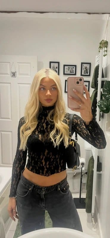 Bershka Black Lace Long-Sleeve Crop Top