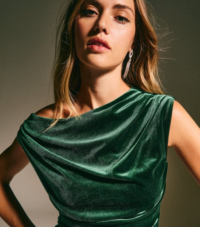 New Look Women's Green Velvet Off The Shoulder Ruched Top New Look - 2