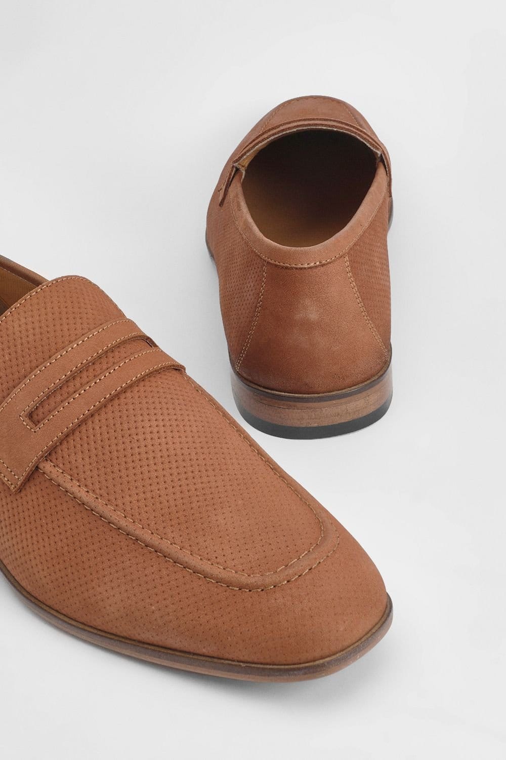 Burton Burton Men's Tan Perforated Leather Penny Loafers - 4