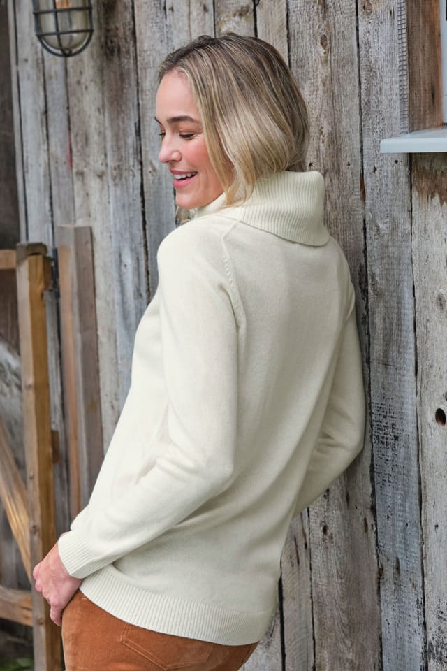 WoolOvers WoolOvers Women's Cashmere Merino Long Sleeve Cowl Neck Jumper in Cream - 3