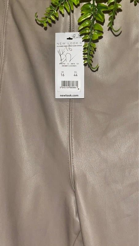 New Look Vegan faux leather winter white leggings