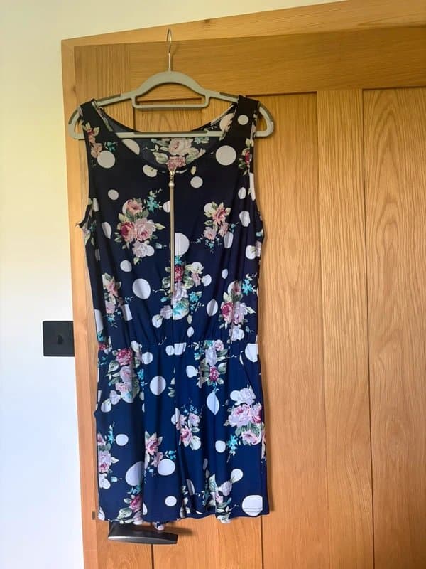 Source Unknown 💙 Navy Floral & Polka Dot Playsuit / Romper – XL 💙