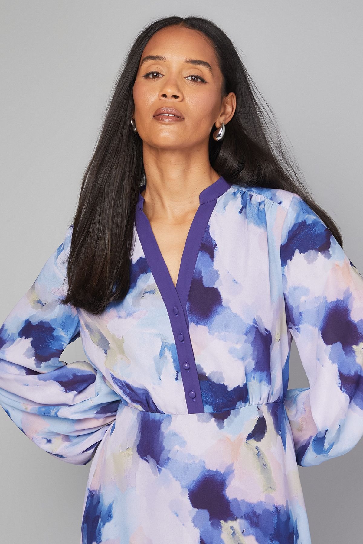 Wallis Wallis Women's Abstract Belted Contrast Midi Dress in Blue - 4