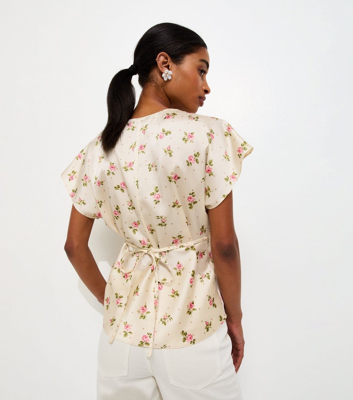 New Look Women's Cream Satin Floral Lace Trim Tea Top New Look - 4