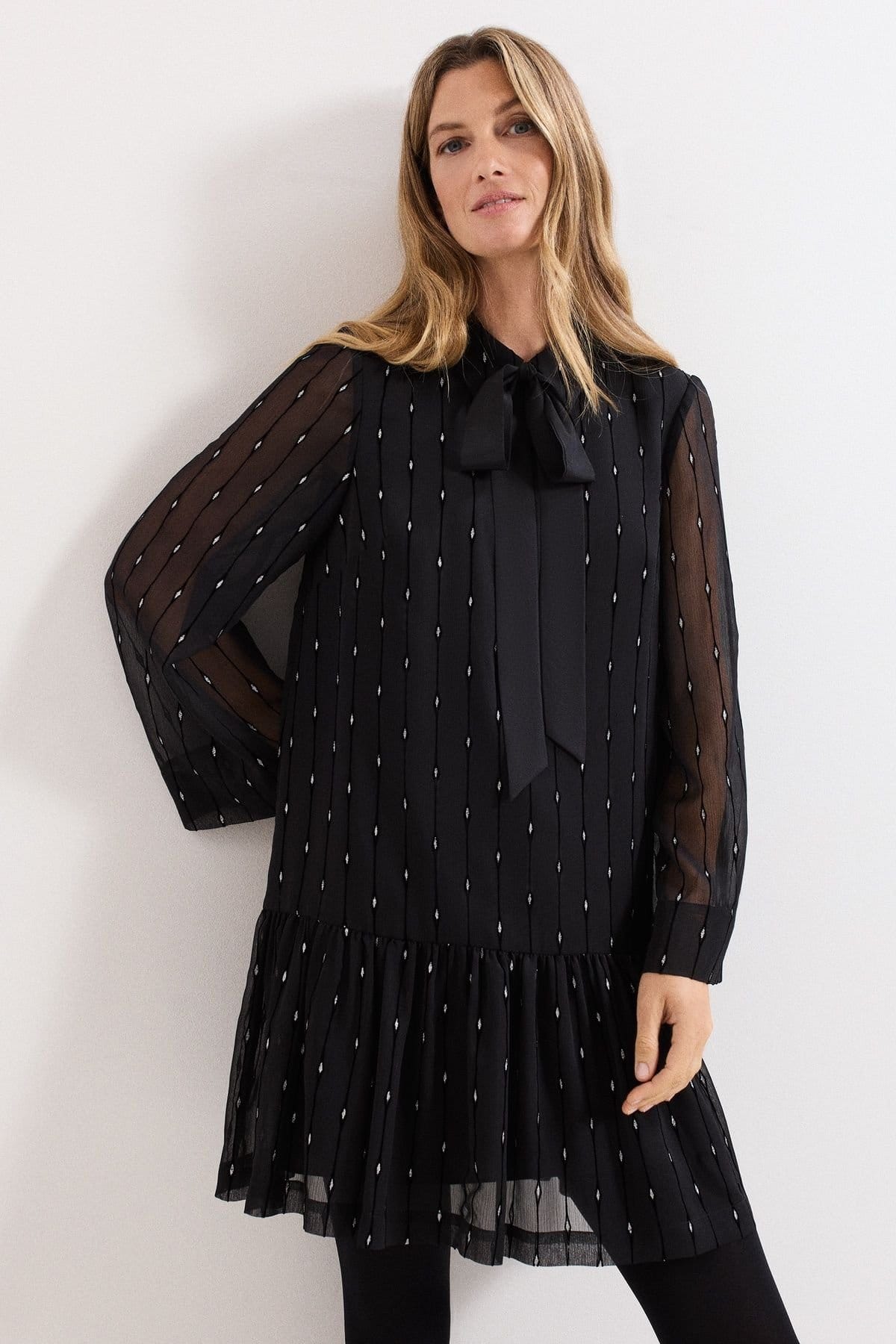 Phase Eight Phase Eight Women's Tessa Glitter Dress in Black - 1