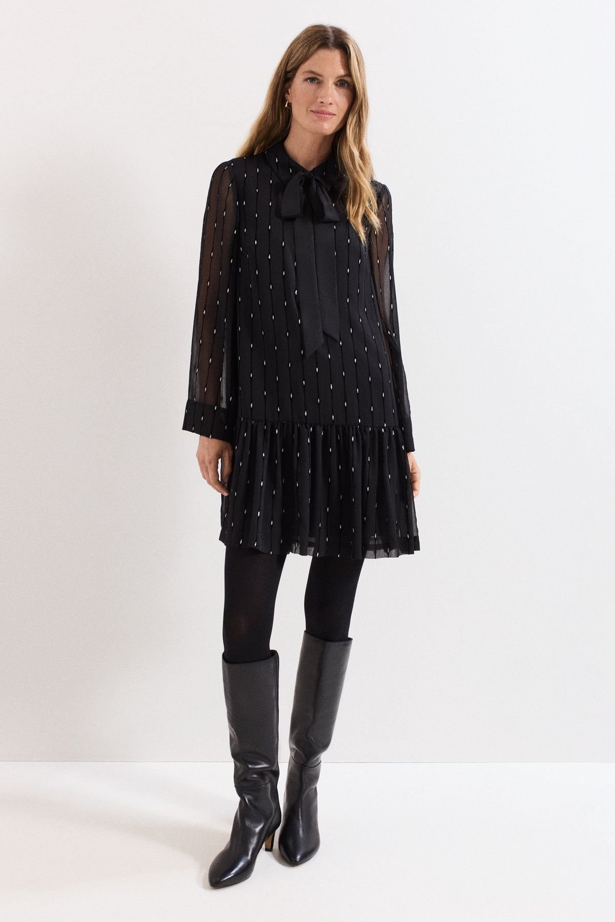 Phase Eight Phase Eight Women's Tessa Glitter Dress in Black - 3