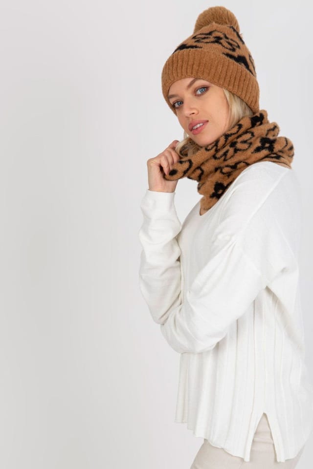 Love Lace Love Lace Women's Warm Infinity Scarf with Patterned Chimney Design & Cap Set in Brown - 2
