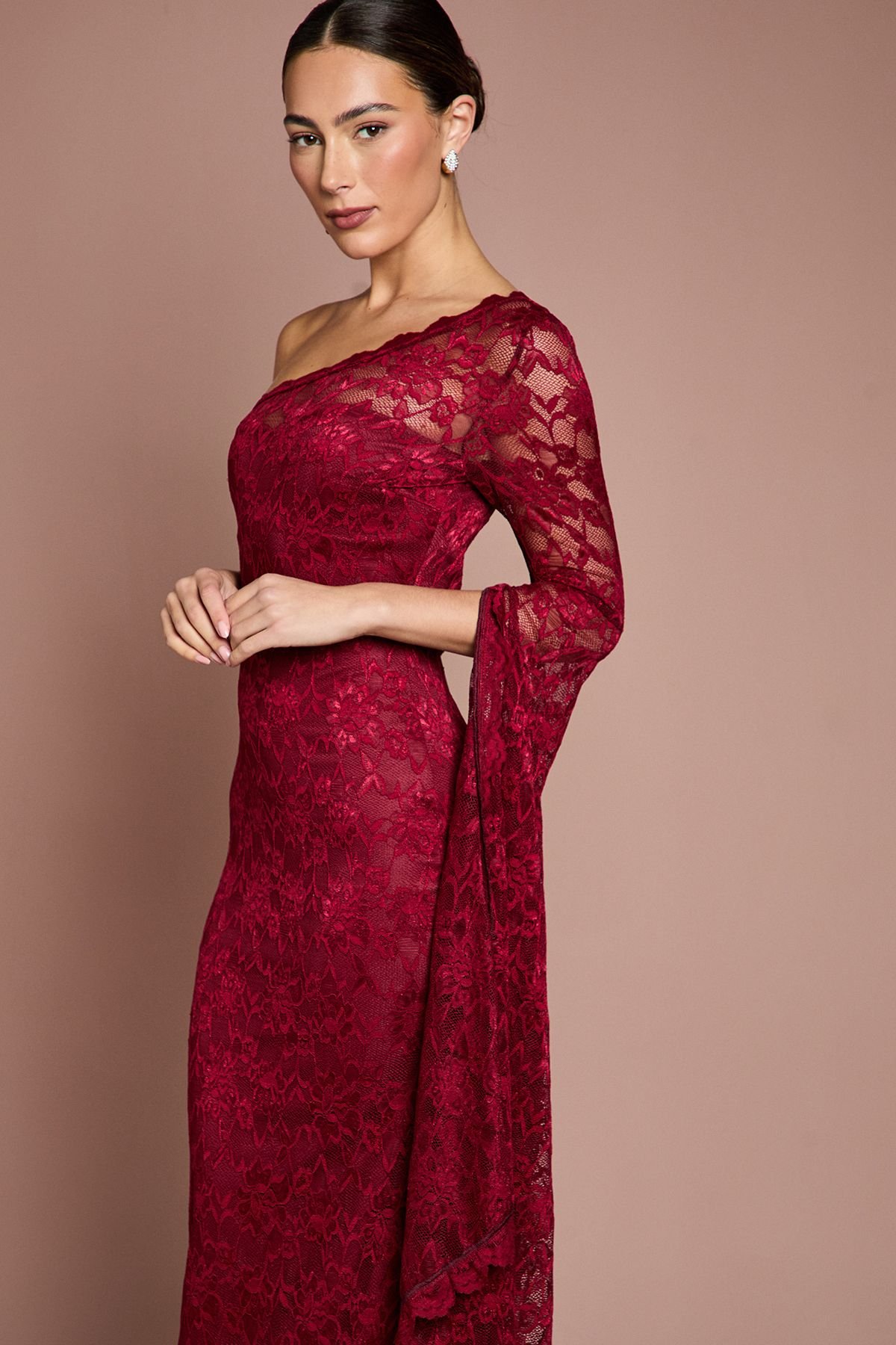 Coast Coast Women's One Shoulder Cap Detail Lace Maxi Dress in Wine - 4