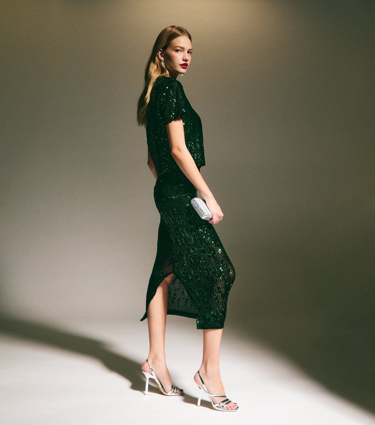 New Look Women's Green Sequinned Mesh Midi Skirt New Look - 4