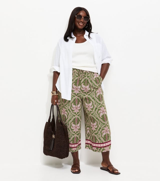 New Look Women's Plus Size Green Paisley Print Cropped Trousers Curves New Look - 3