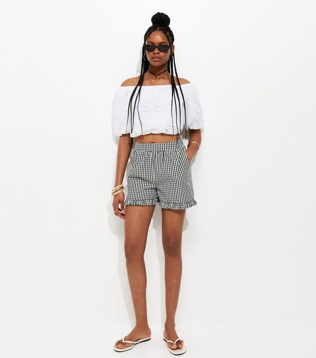 New Look Women's Black Gingham Frill Shorts New Look - 2