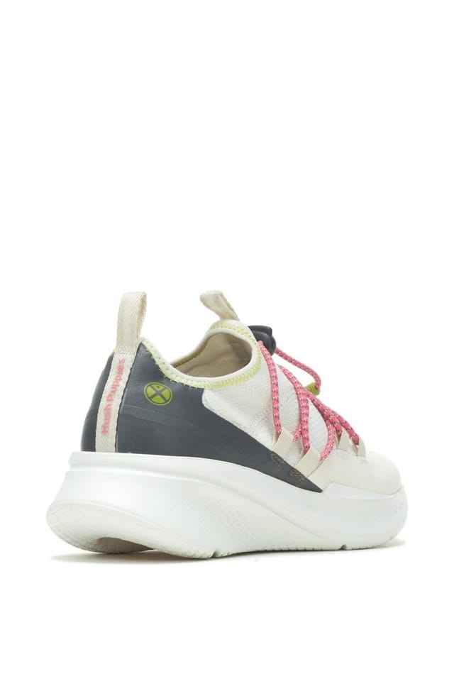 Hush Puppies Hush Puppies Women's 'Spark Bungee' Shoes in White - 2