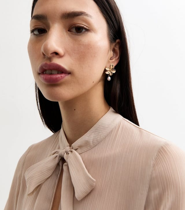 New Look Gold Tone Faux Pearl Drop Flower Earrings New Look - 2