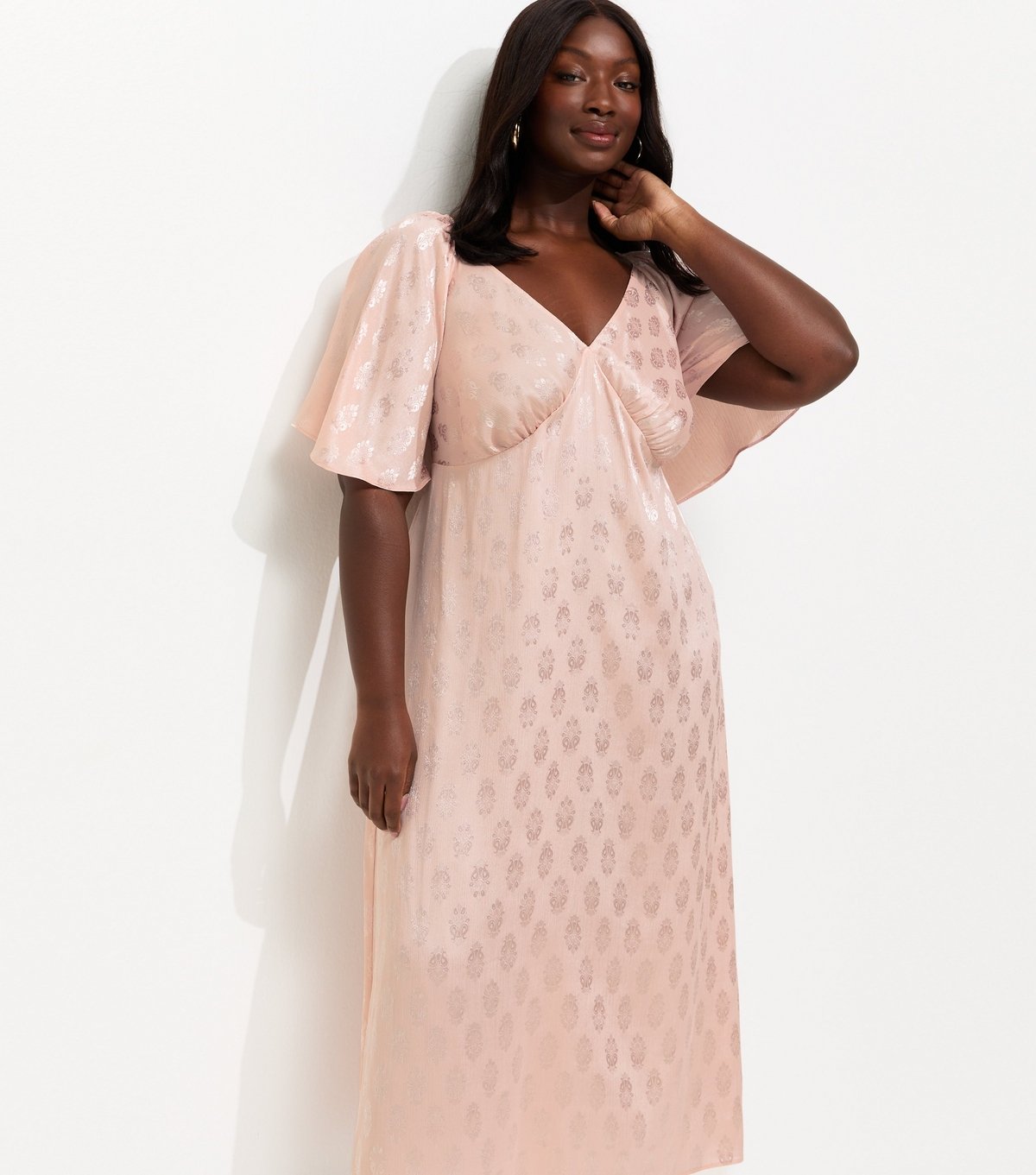 New Look Women's Plus Size Pink Paisley Jacquard Flutter Sleeve Midi Dress Curves New Look - 2