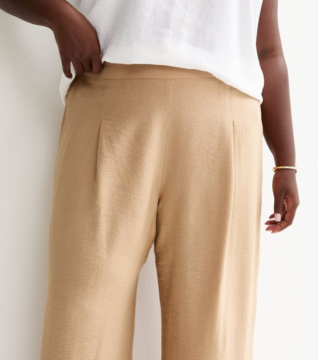 New Look Women's Plus Size Stone Crinkle Texture Pull On Wide Leg Trousers Curves New Look - 2