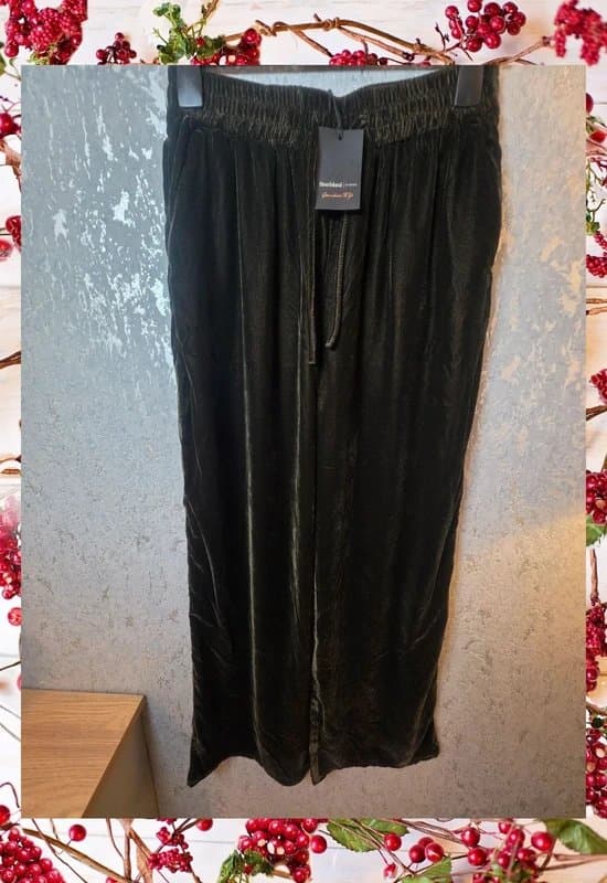 River Island River Island velvet green stretchy waist velvet trousers Christmas party uk 12 date night going out