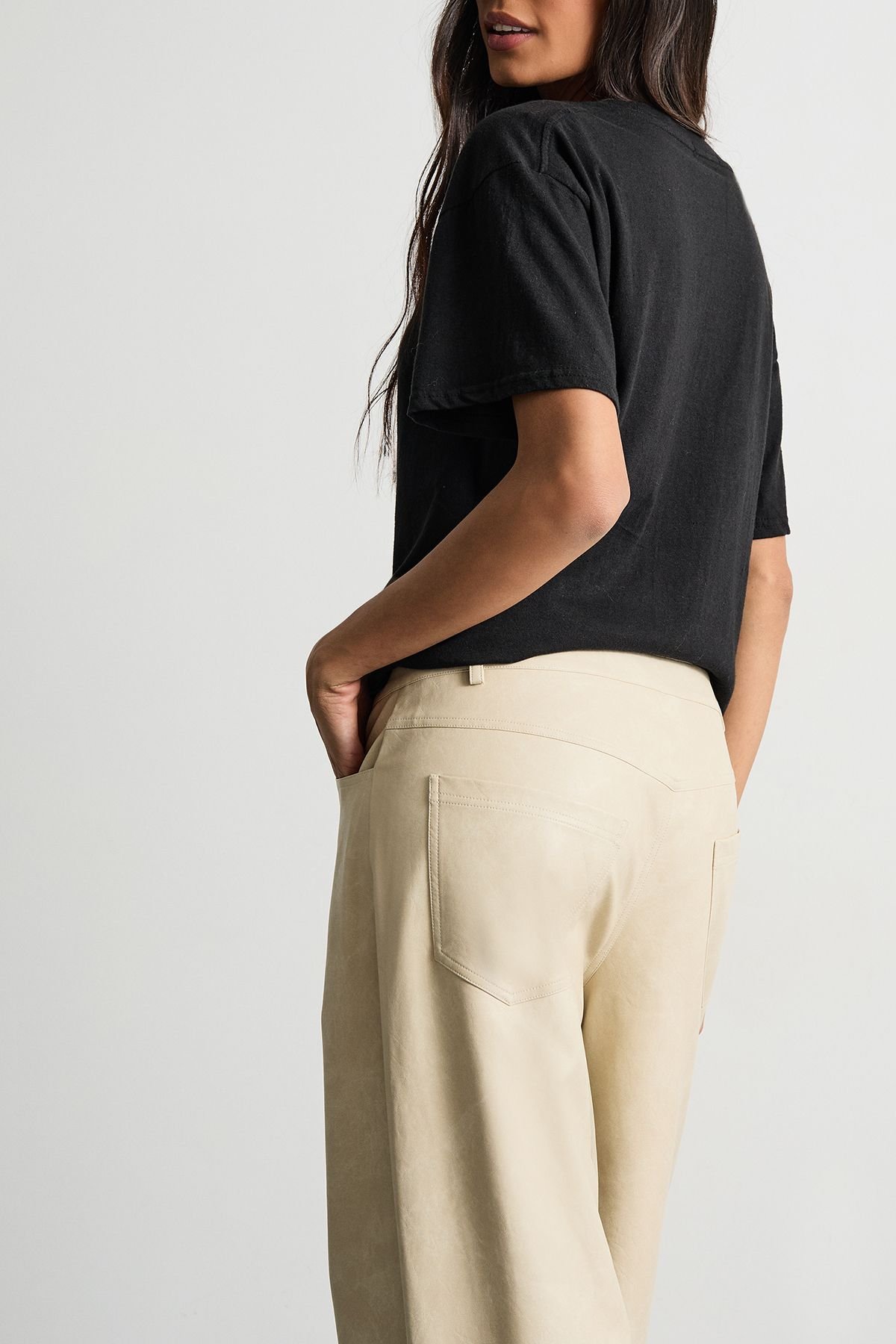 Warehouse Warehouse Women's Barrel Leg Faux Leather Trouser in Cream - 3