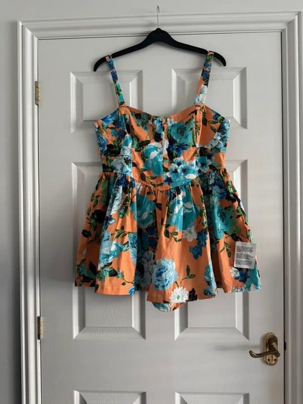 ASOS Design ASOS twill flippy playsuit in floral. Size 16. New with tags