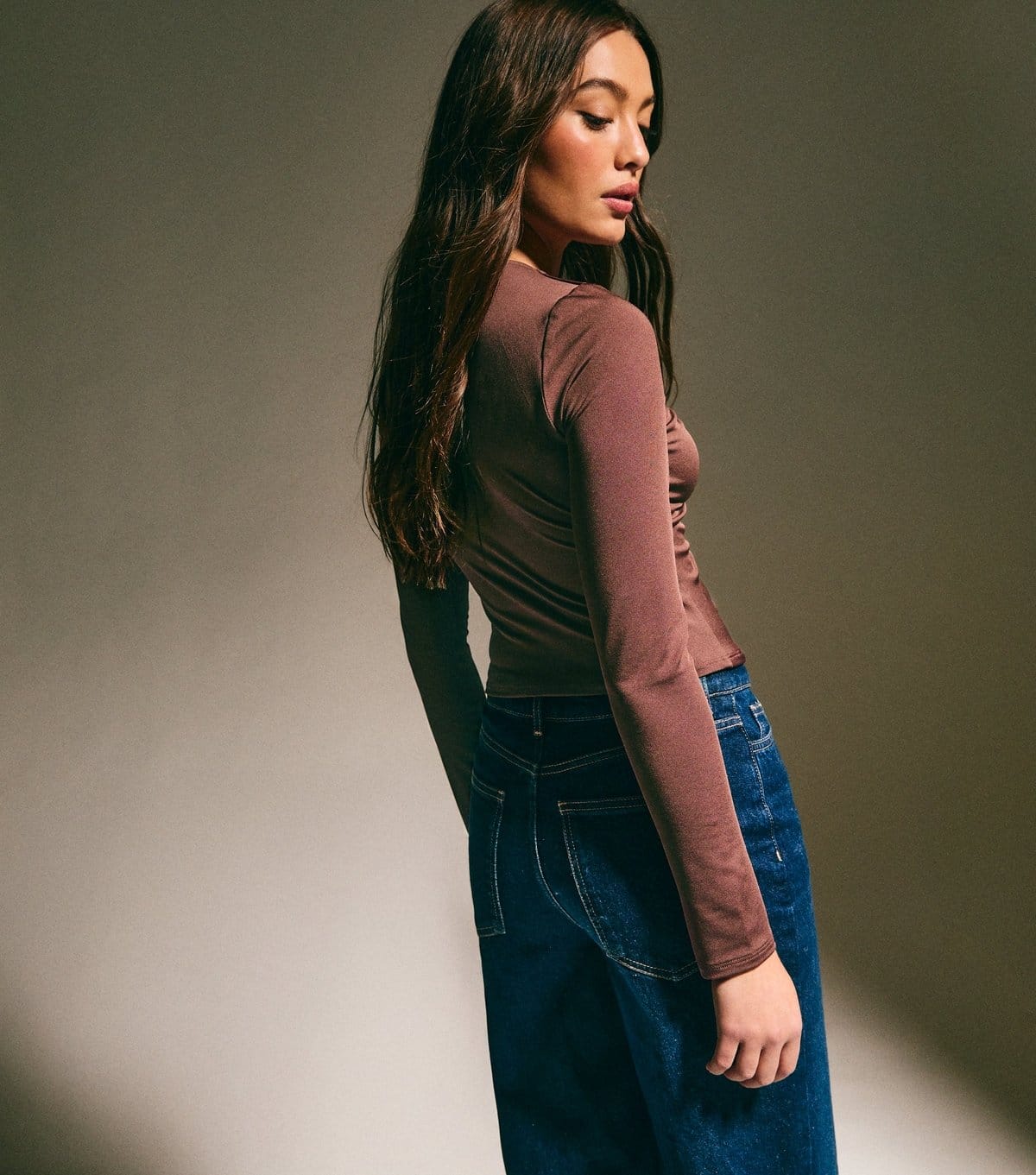 New Look Women's Dark Brown Ruched Cutout Long Sleeve Top New Look - 4