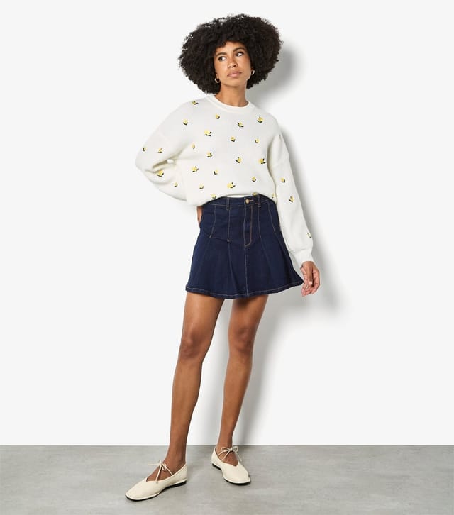 Apricot Women's Cream Lemon Embroidered Jumper Apricot New Look - 2