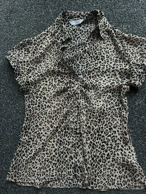 New Look Leopard print short sleeve shirt