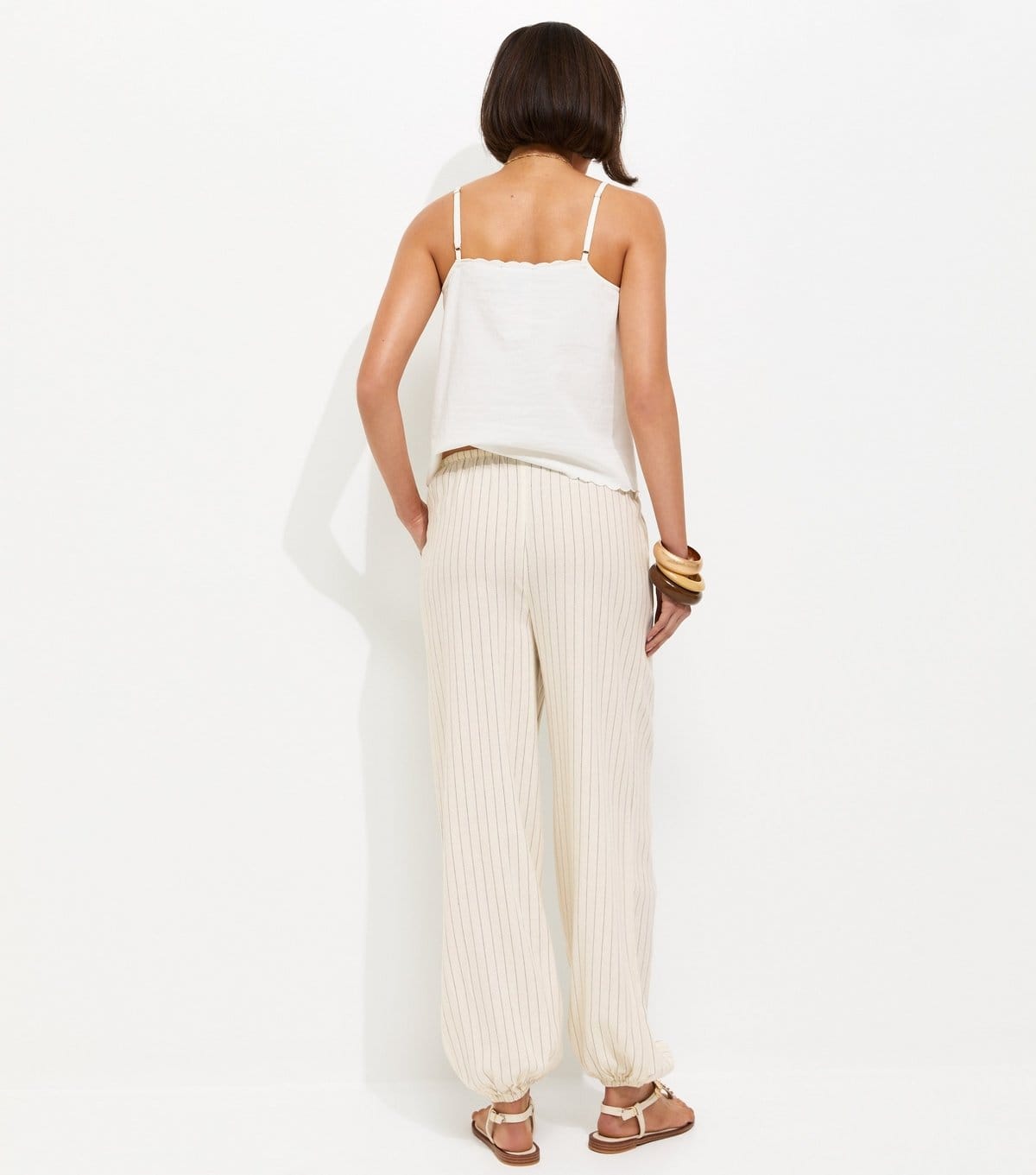 New Look Women's White Pinstripe Cuffed Trousers New Look - 4