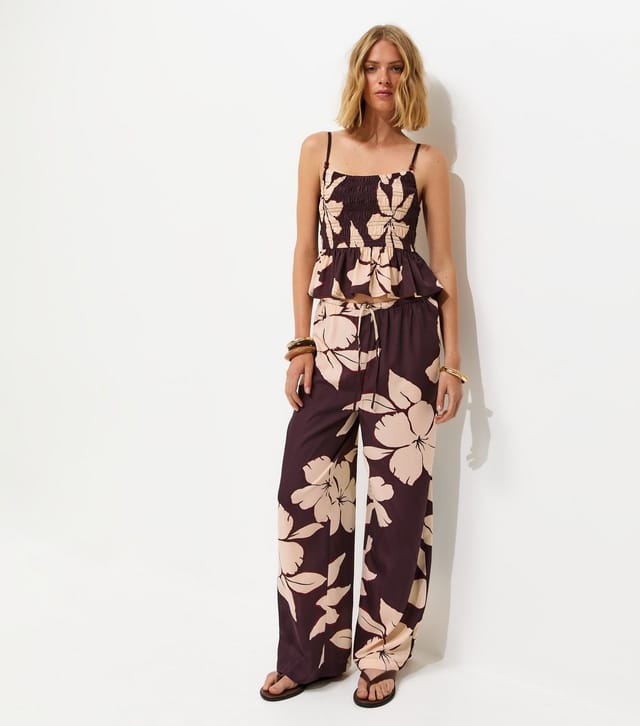New Look Women's Brown Hibiscus Print shirred Cami Top New Look - 3