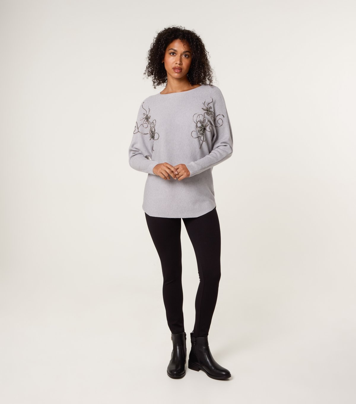 Blue Vanilla Women's Mid Grey Beaded Embroidery Rib Jumper Blue Vanilla New Look - 2