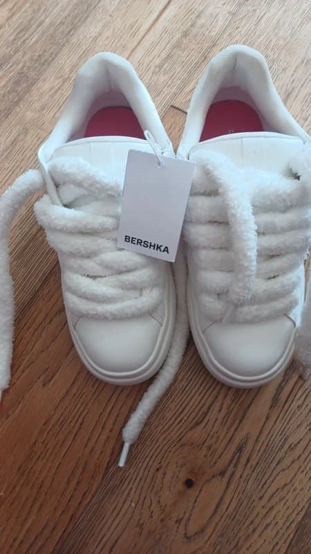 Bershka White fluffy laces