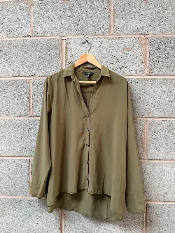 New Look (O63c) new look chiffon khaki  long sleeve blouse size 16