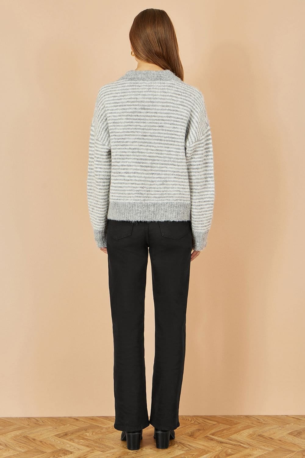 Yumi Yumi Women's Grey Striped Relaxed Fit Jumper With Flowers - 4