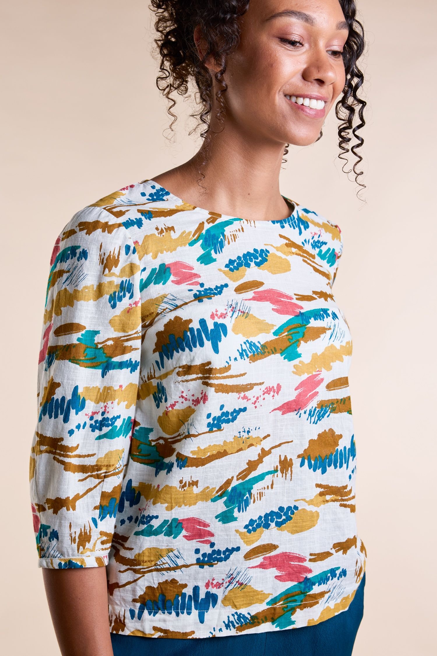 Nomads Clothing Nomads Clothing Women's Dart Sleeve Top in Ivory - 3