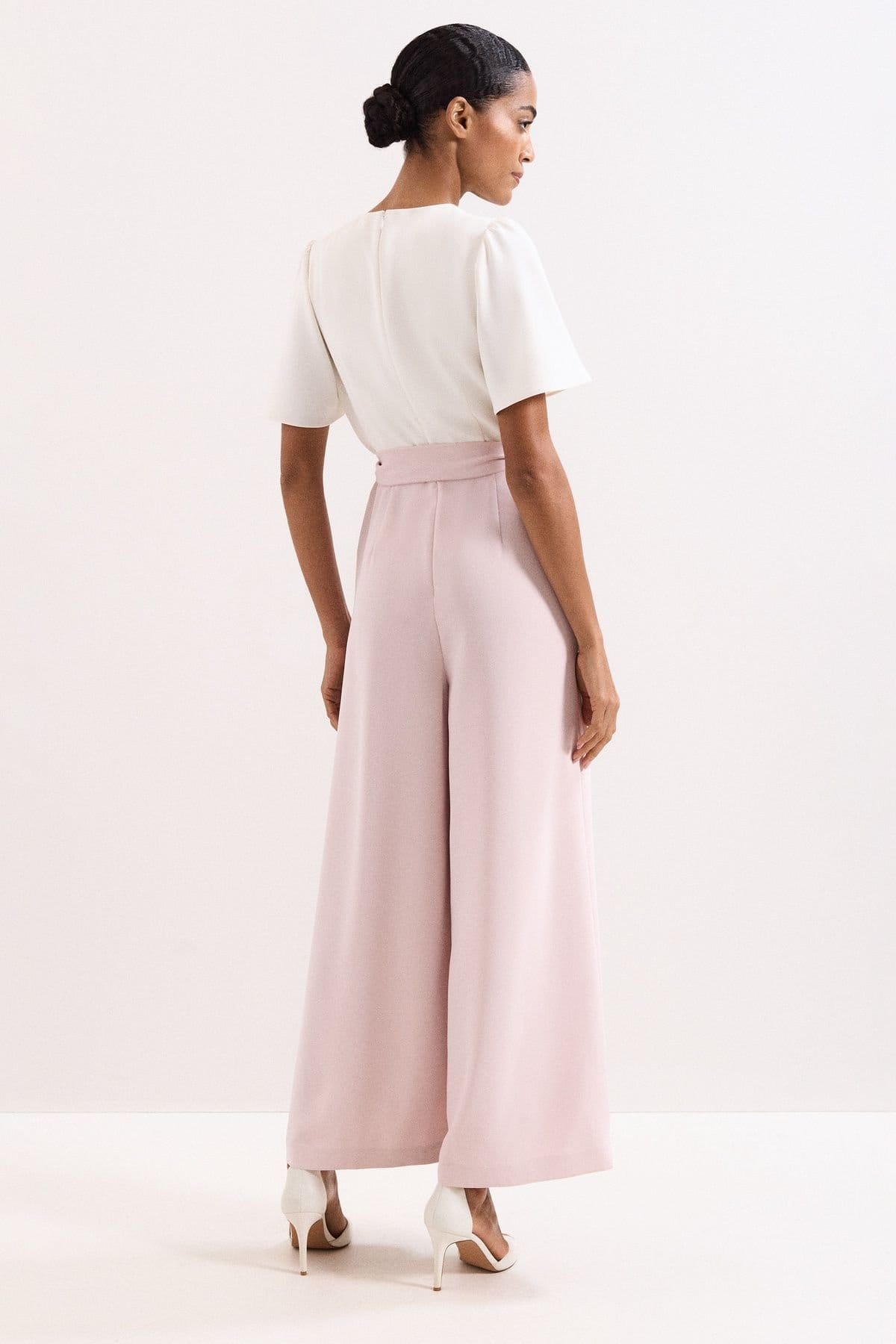 Phase Eight Phase Eight Women's Kallie V-Neck Wide Leg Jumpsuit - 4